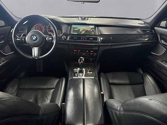 BMW 750Li 12 of 25
