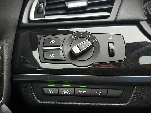 BMW 750Li 18 of 25
