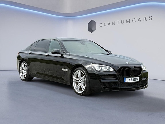 BMW 750Li 8 of 25