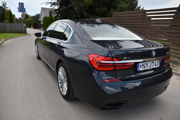 BMW 740Li 4 of 10