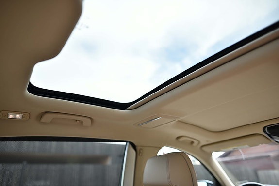 BMW 740Li 8 of 10