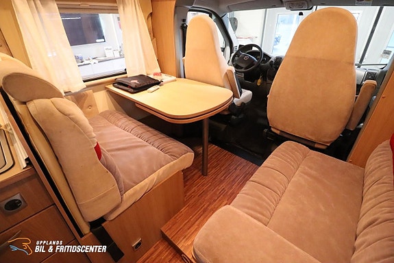 Bürstner T664 / AC Bodel / Taksäng 5 of 11