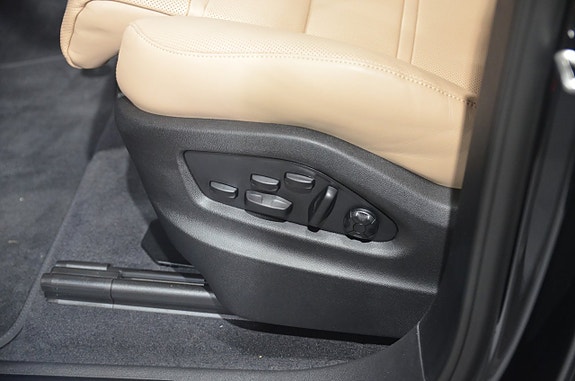 Porsche Cayenne 22 of 22