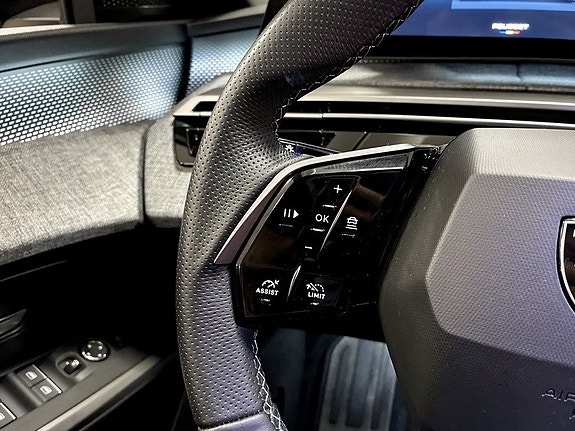 Peugeot 5008 8 of 19
