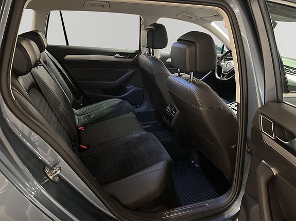 Volkswagen Passat 8 of 10