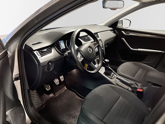 Skoda Octavia Scout 7 of 10