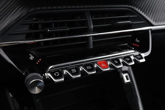 Peugeot 208 24 of 30