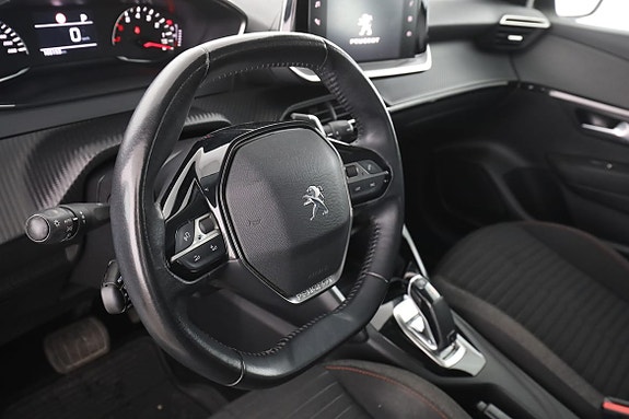 Peugeot 208 12 of 30