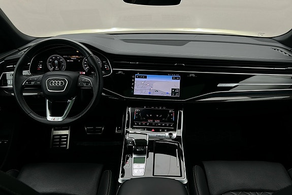 Audi Q8 3 of 3