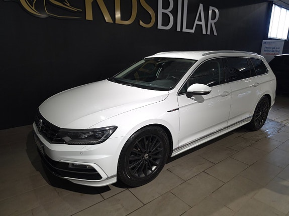 Volkswagen Passat 2 of 13