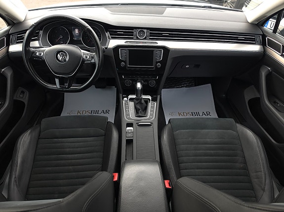 Volkswagen Passat 8 of 13