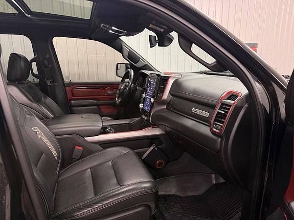 Dodge RAM 6 of 9