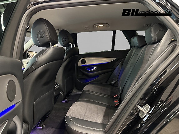 Mercedes-Benz E220 9 of 15