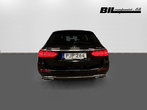 Mercedes-Benz E220 6 of 15