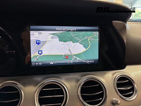 Mercedes-Benz E220 12 of 15