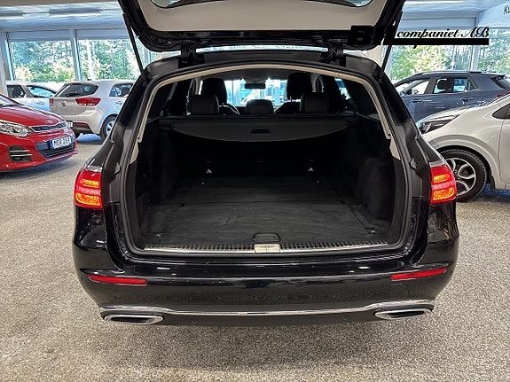 Mercedes-Benz E220 7 of 15
