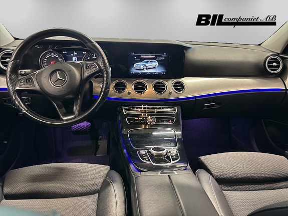 Mercedes-Benz E220 10 of 15