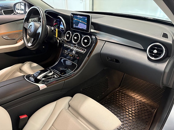 Mercedes-Benz C 350 e 12 of 20