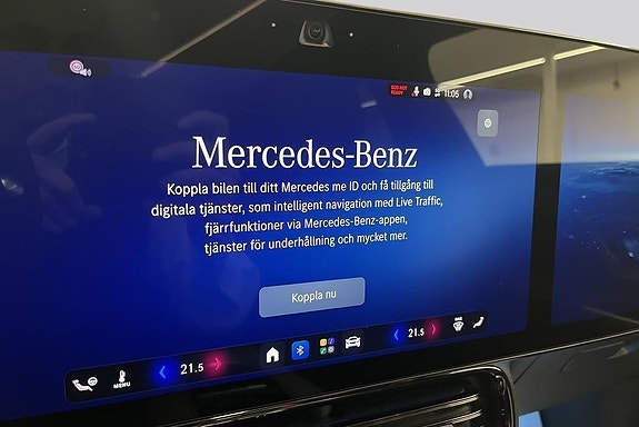 Mercedes-Benz CLA350 16 of 21