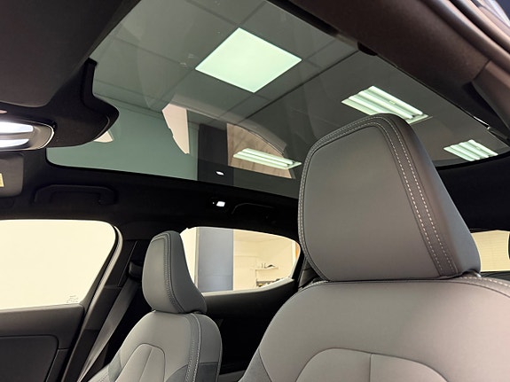 Polestar 2 10 of 26