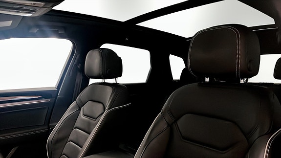 Volkswagen Touareg 8 of 12