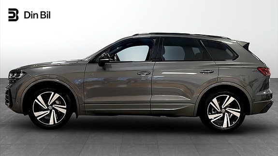 Volkswagen Touareg 2 of 12