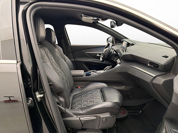 Peugeot 5008 10 of 30