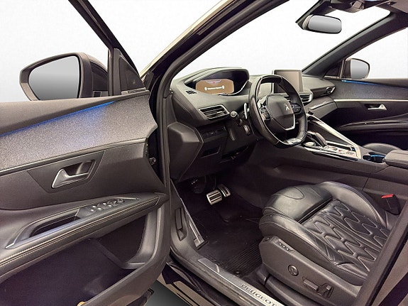 Peugeot 5008 17 of 30