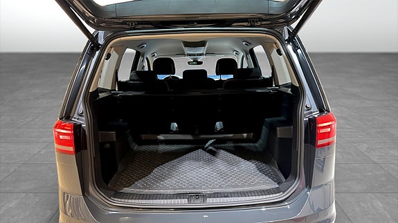 Volkswagen Touran 12 of 22