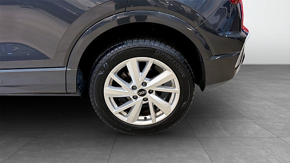 Audi Q2 6 of 19