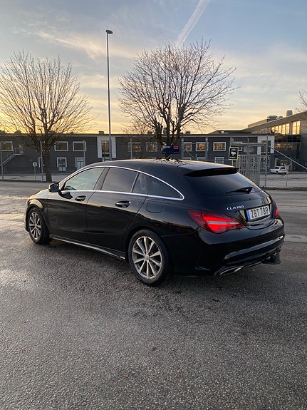 Mercedes-Benz CLA180 12 of 18