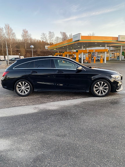 Mercedes-Benz CLA180 5 of 18