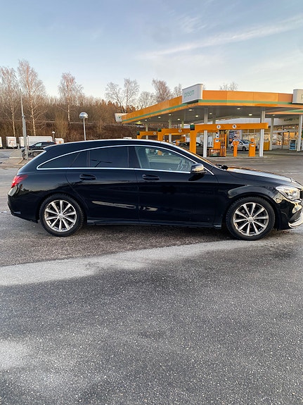 Mercedes-Benz CLA180 6 of 18