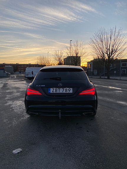 Mercedes-Benz CLA180 7 of 18