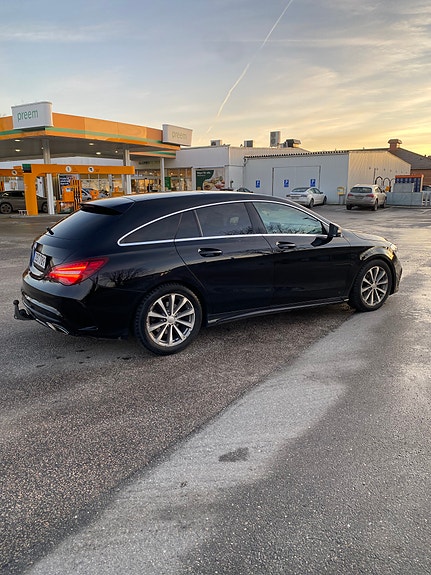 Mercedes-Benz CLA180 10 of 18