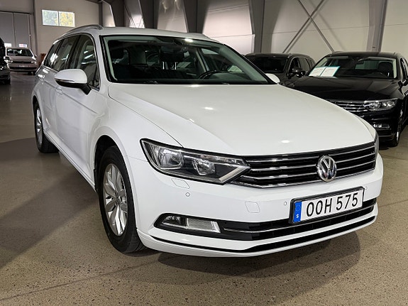 Volkswagen Passat 15 of 24