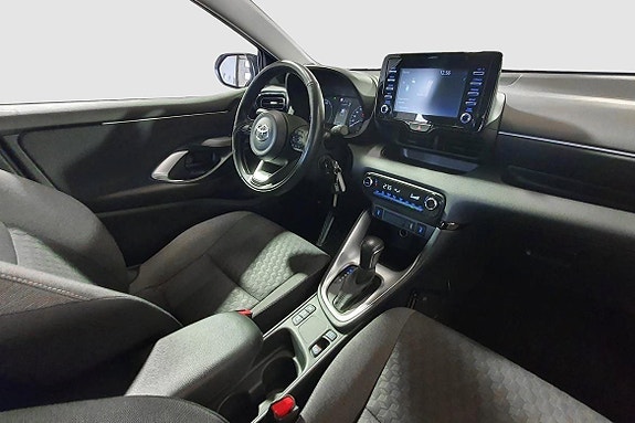 Toyota Yaris 13 of 20