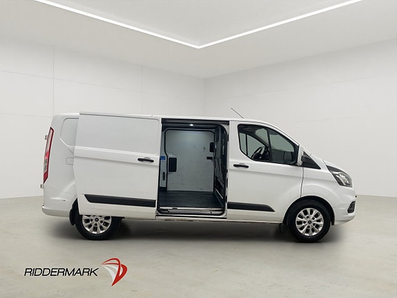 Ford Transit Custom 28 of 30