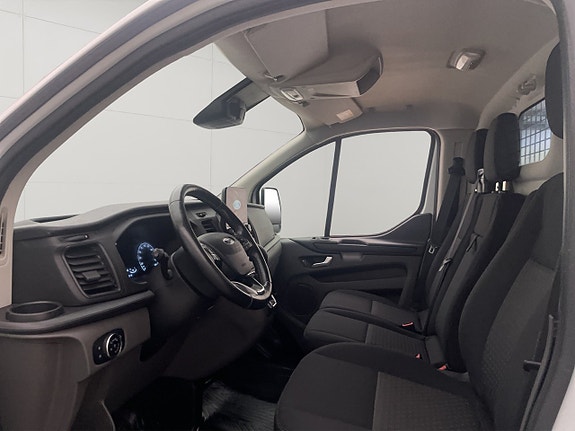 Ford Transit Custom 15 of 30