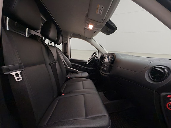 Mercedes-Benz Vito 119 24 of 30