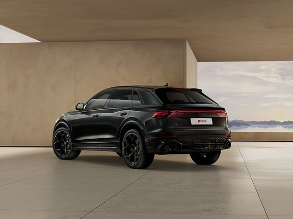 Audi RS Q8 5 of 9