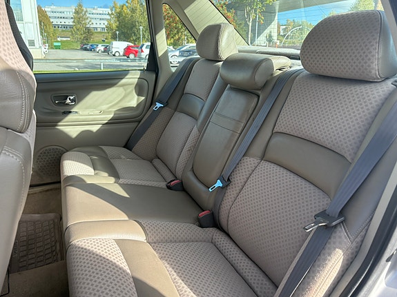 Volvo S70 9 of 13