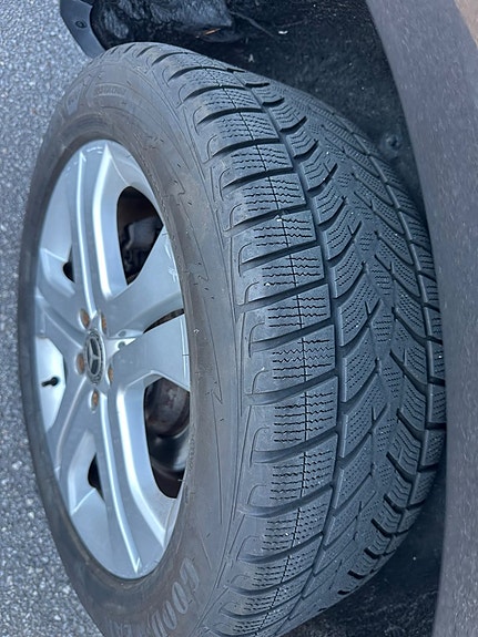 Mercedes-Benz ML320 11 of 16