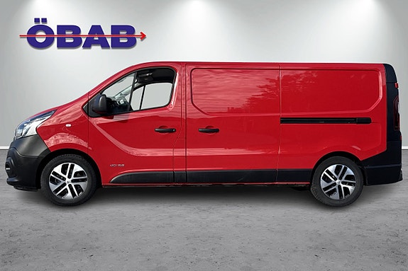Nissan NV300 4 of 17