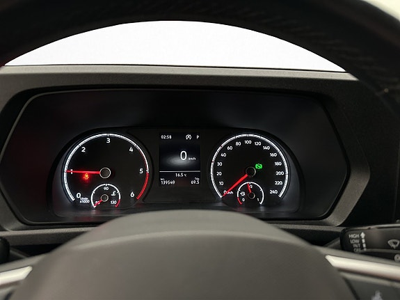 Volkswagen Caddy 18 of 30