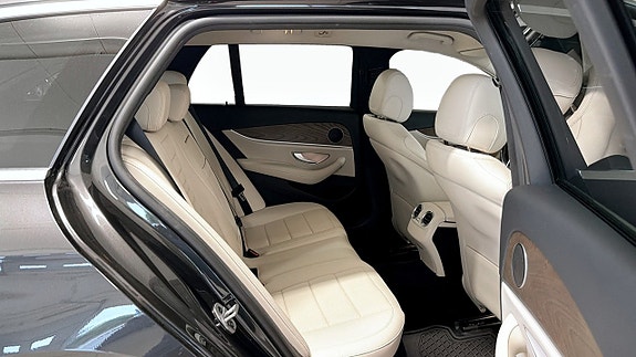 Mercedes-Benz E220 d 5 of 22