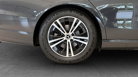 Mercedes-Benz E220 d 9 of 22
