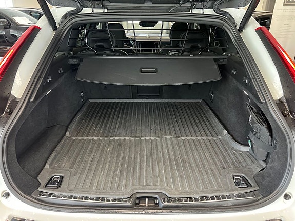 Volvo V90 Cross Country 26 of 29
