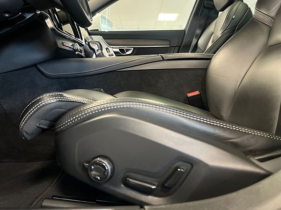 Volvo V90 Cross Country 11 of 29