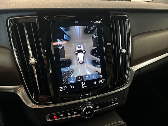 Volvo V90 Cross Country 18 of 29